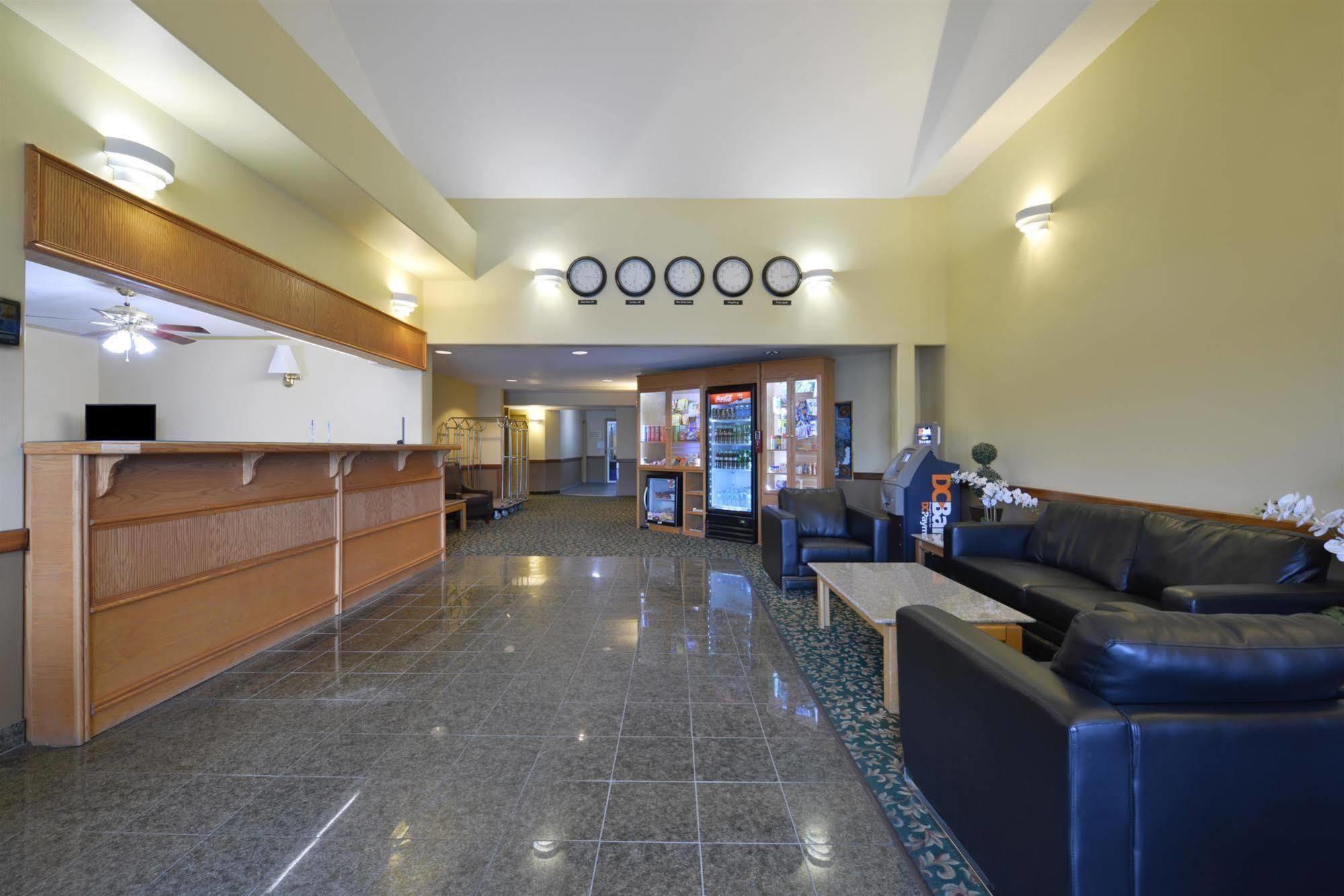 Canadas Best Value Inn Valemount Extérieur photo